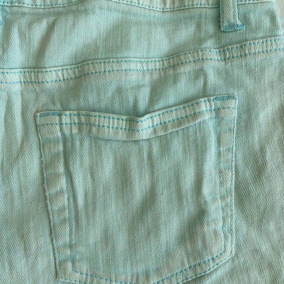 Forever 21 Teal Lightwash Denim Shorts - Picture 3 of 4